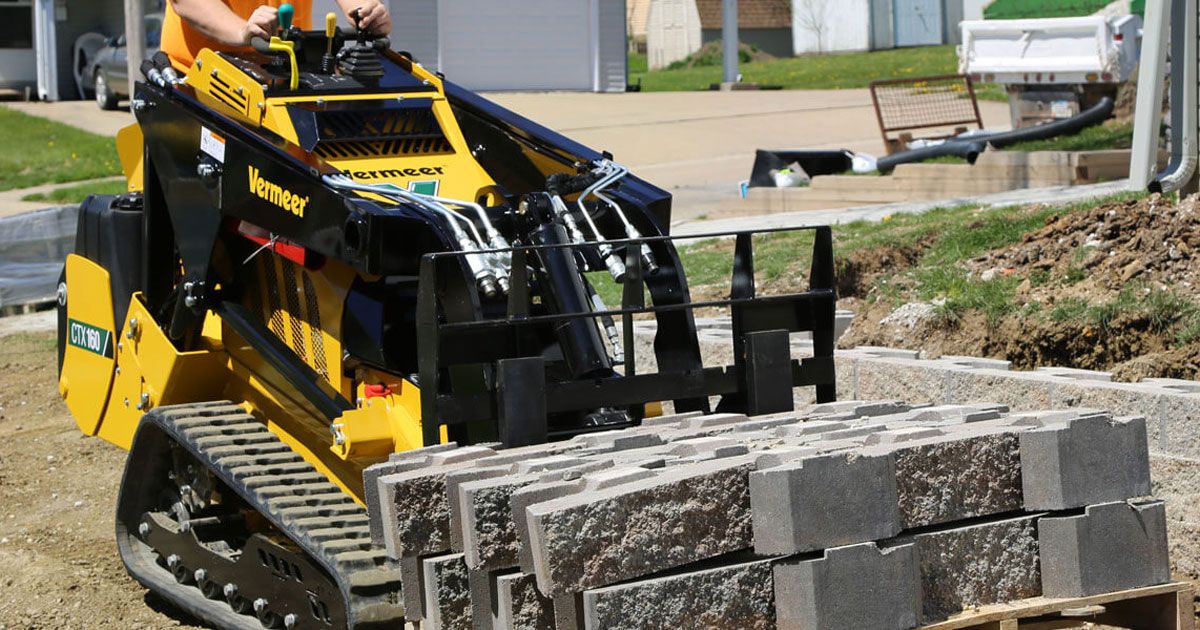 Máy xúc mini bánh xích Vermeer CTX160
